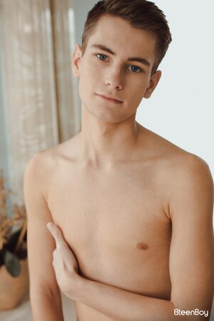 Trevor Harris strips down