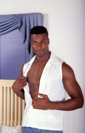 Black Gay Hottie Taylor Stripteasing