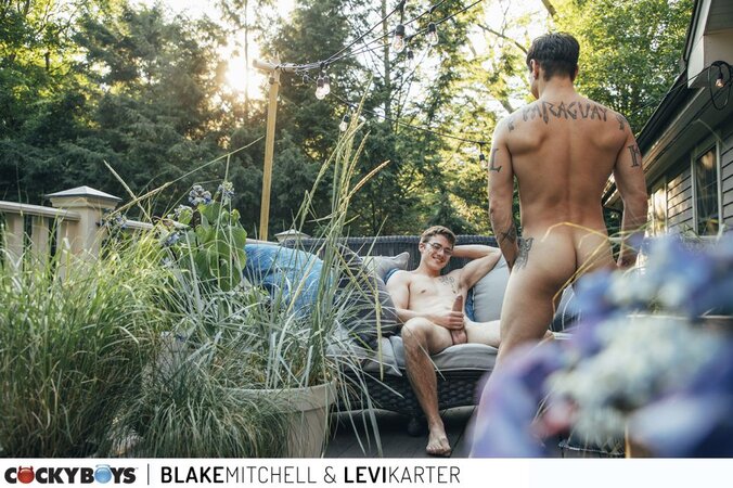 Blake Mitchell fucks Levi Karter