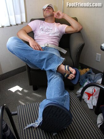 Brett shows off his sexy feet