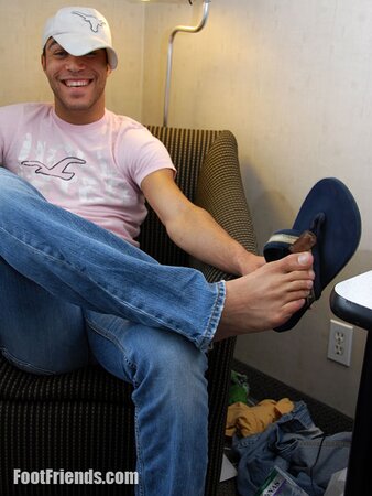 Brett shows off his sexy feet