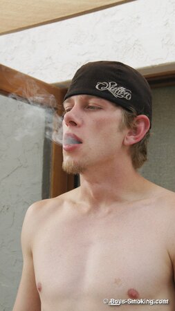 Ian Madrox smokes and strokes his hard cock!