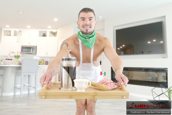 Cinco De Mayo: House Boy