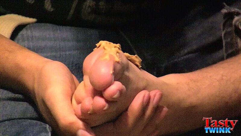 Twink Tristan enjoys tasting his own smelly feet