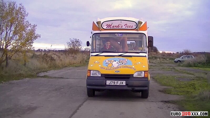 Twinks Shaun Mann and Troy Turnell suck and fuck in the ice cream van