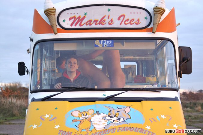 Jason Sutton and Darren Hibbert hide in ice cream van for deep anal