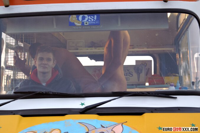 Jason Sutton and Darren Hibbert hide in ice cream van for deep anal