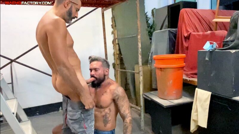 Horny construction worker Santi Noguera gives a ride to Havi Hard