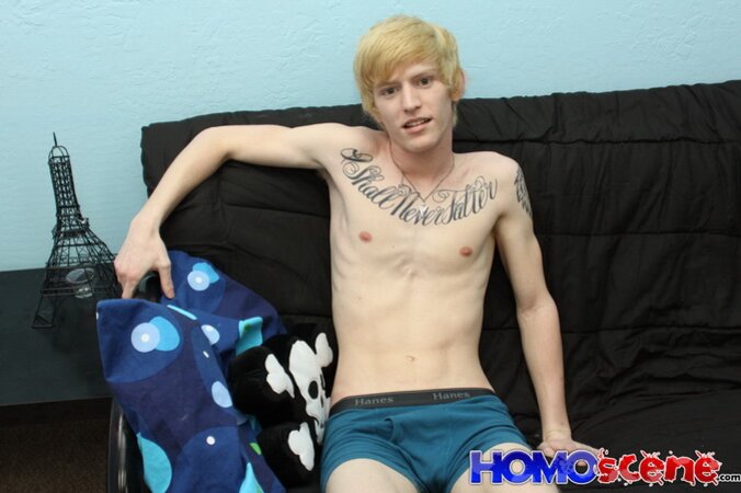 19yo emo stud earns his first money by stripping naked