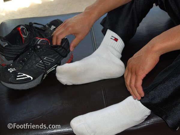 Petite hunk Andre poses solo in his favorite athletic socks for the fans