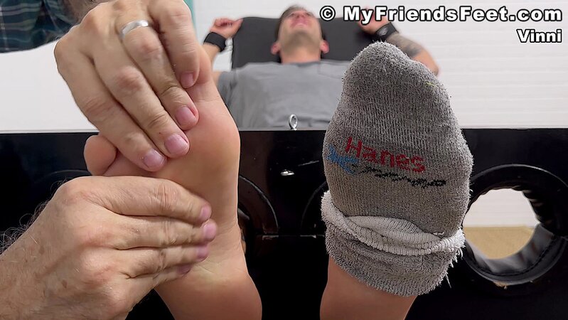Vinni goes from athletic socks to barefoot and completely naked