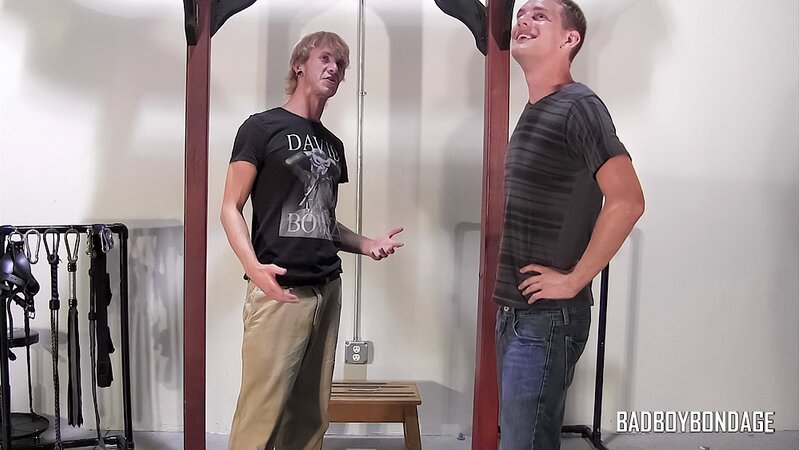Cody Paranoid ties up Dayne Murphy and teases his lean body