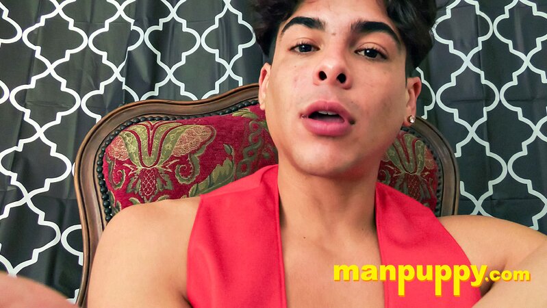Julian Jaden plays a kinky vampire who commands foot worship and anal play