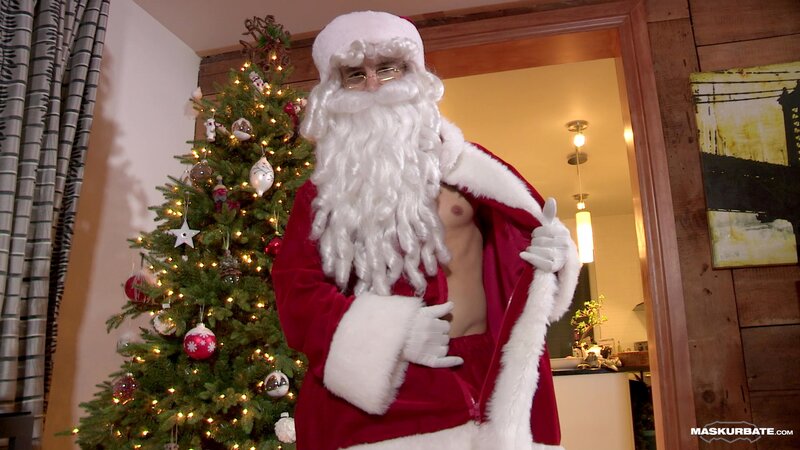 Ricky cums hard in unedited holiday footage