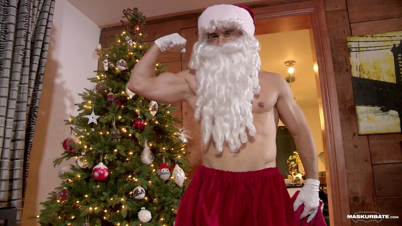 Ricky cums hard in unedited holiday footage