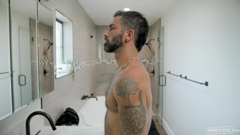 Adam Ramzi fucks Cole Connor but can’t cum easy