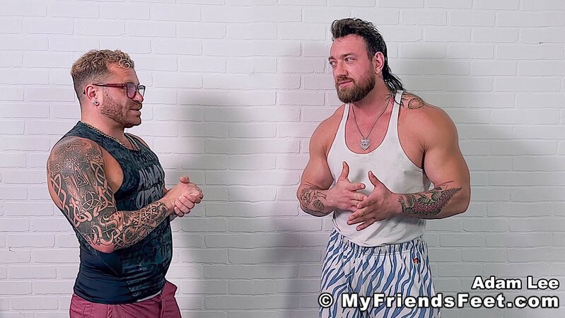 Adam Lee gets feet worshipped by Riley and cums hard