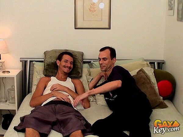 Hairy Brandon Otter jerks David Naples’ big cock hard
