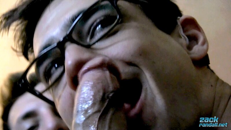 Zack Randall sucks Wyatt Blaze’s cock and gets a tasty reward