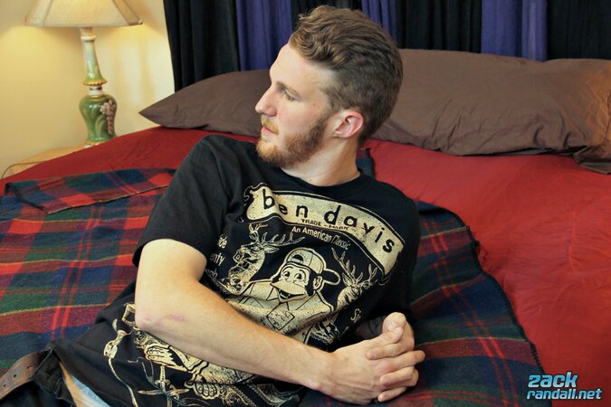 Luke Mason jerks off watching porn