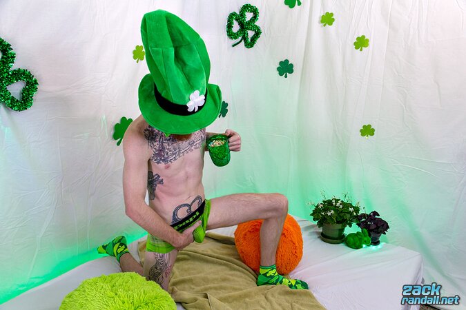 Dom Ty wanks his cock and cums for St. Patrick’s