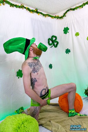 Dom Ty wanks his cock and cums for St. Patrick’s