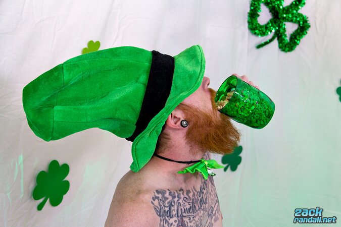 Dom Ty wanks his cock and cums for St. Patrick’s