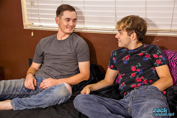 Marcus Rivers sucks Lucas Daniels’s big cock