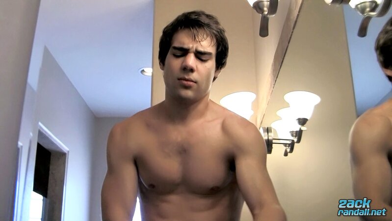 Zack Randall jerks off and cums on mirror
