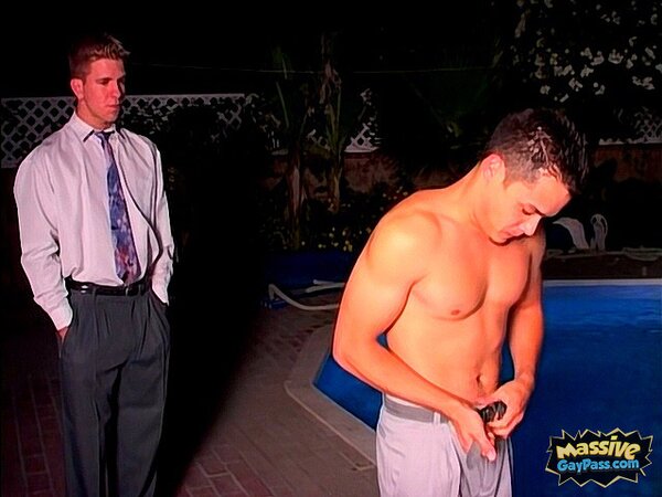 Muscular twinks Brock Hensley and Hans Ebson swap cock and ass