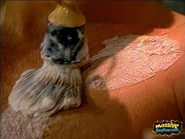 Will Clark shaves Hunter Scott’s chest before deep sucking