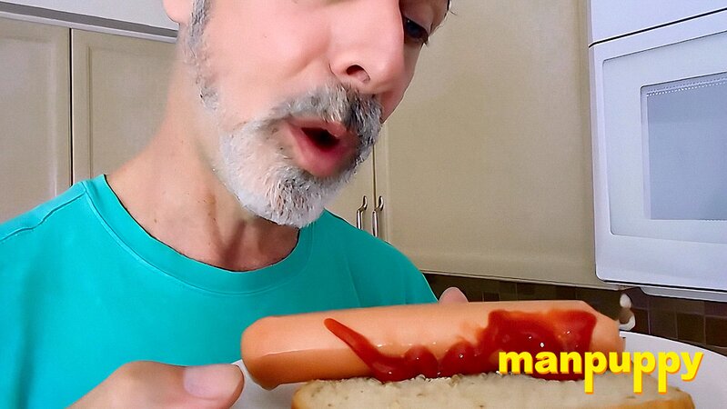 Richard Lennox gets humiliated and eaten by his giant step-dad in the kitchen