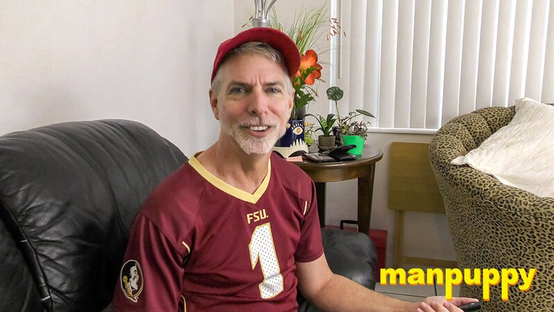 Richard Lennox owns his farting and shares Dutch Oven stories