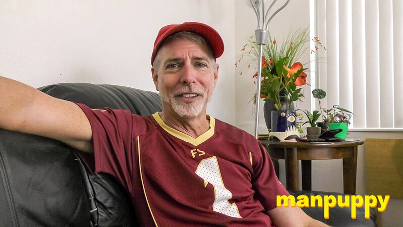 Richard Lennox owns his farting and shares Dutch Oven stories