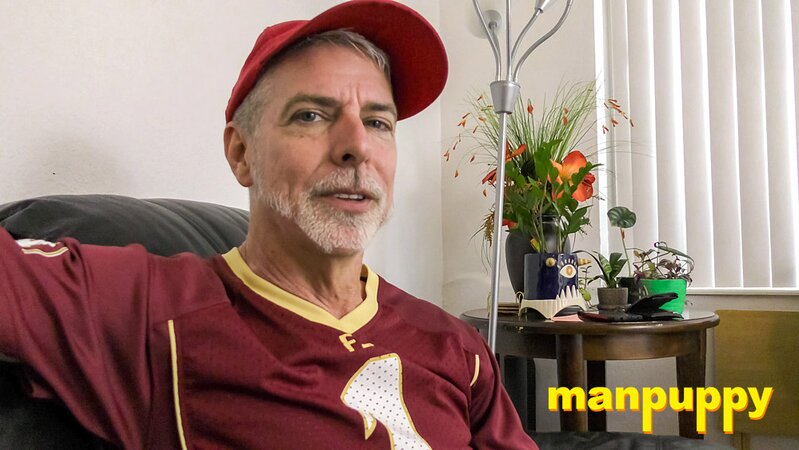Richard Lennox owns his farting and shares Dutch Oven stories