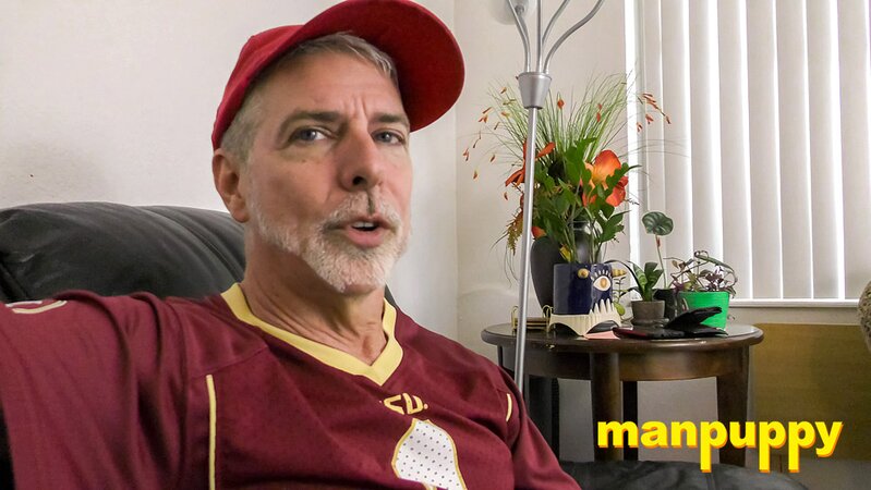 Richard Lennox owns his farting and shares Dutch Oven stories