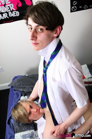 Ethan Knight and Brent Daley do blowjob and anal sex