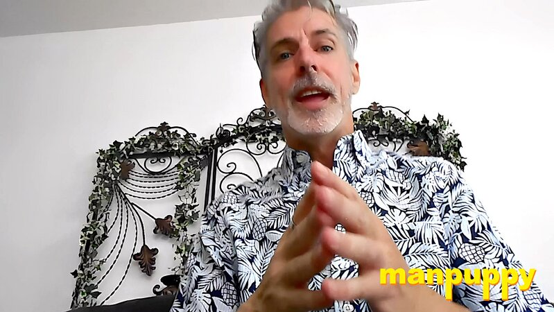 Jeff Drizzle gives you a humiliating drag makeover