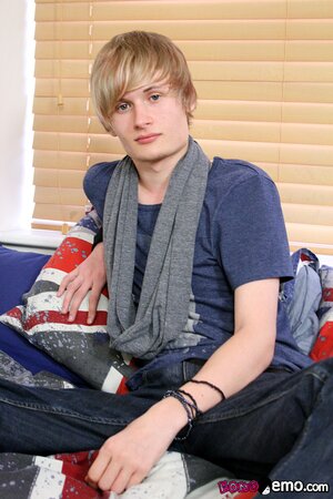 Cute blond twink Brent Daley jerks off in his first solo scene