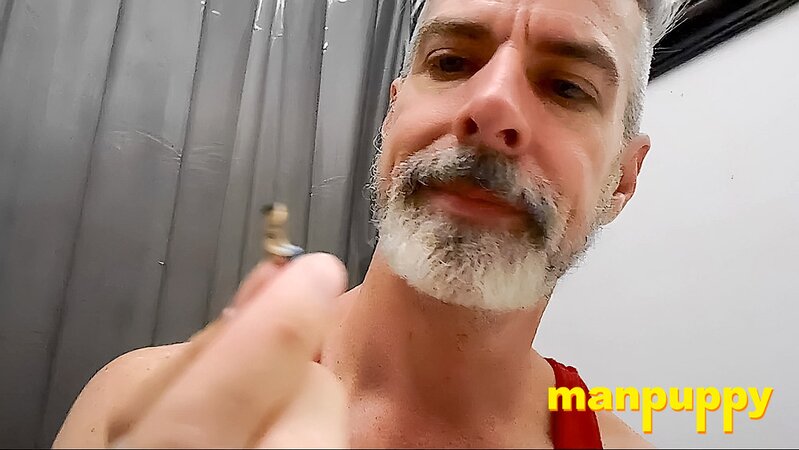 Richard Lennox’s beard shaving session filled with teasing and control