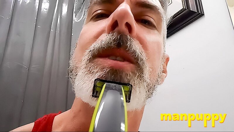 Richard Lennox’s beard shaving session filled with teasing and control