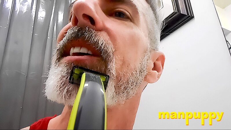 Richard Lennox’s beard shaving session filled with teasing and control
