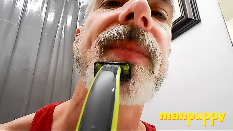 Richard Lennox’s beard shaving session filled with teasing and control