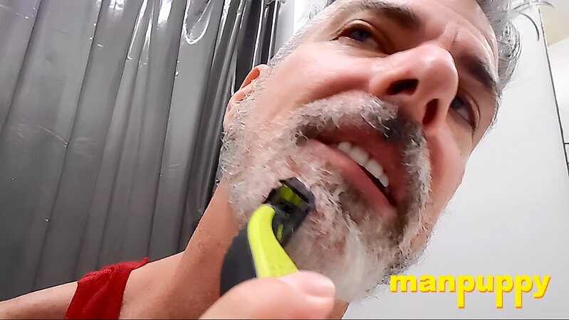 Richard Lennox’s beard shaving session filled with teasing and control