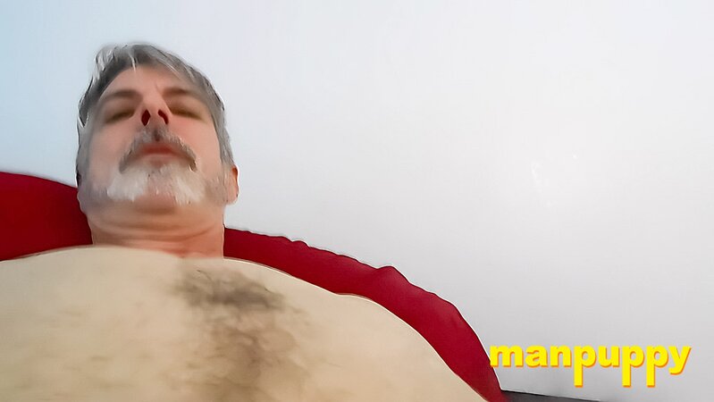 Giant daddy Richard Lennox bounces his playmate on his massive butt