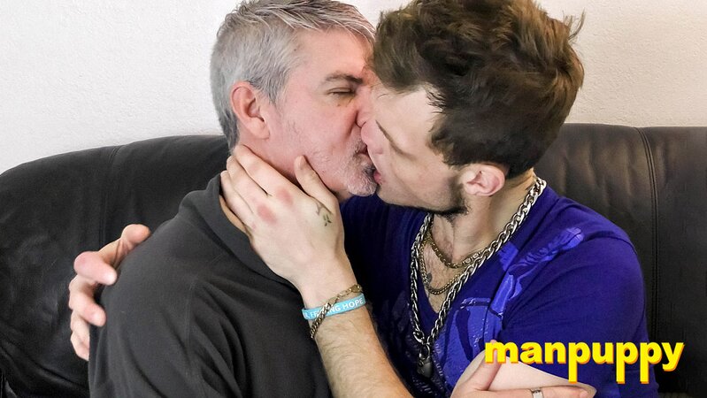 Jake Skittles and Richard Lennox fight with tongues and hard cocks