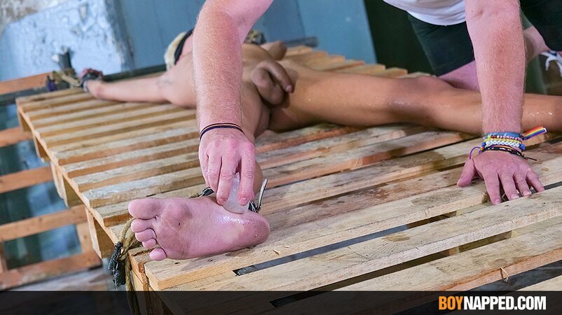 Ricky Vilela’s balls get tormented with ice and hot wax