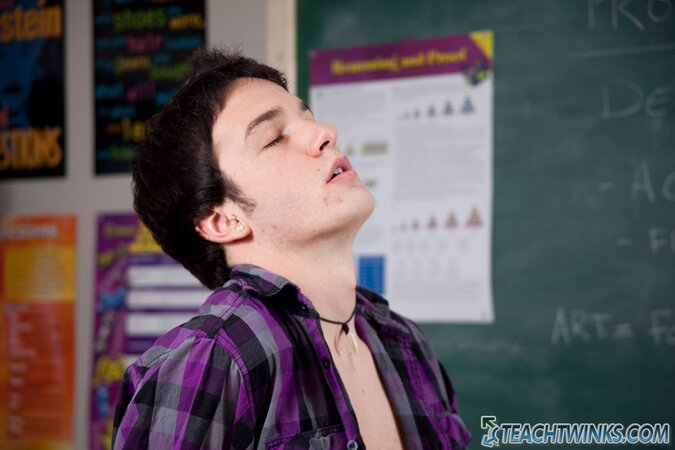 Wade Warren makes Skylar West suck his cock after class