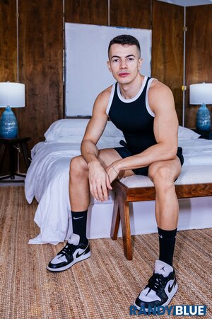 Eric Rey sucks Axel Rockham in passionate debut fuck