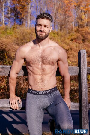 Jack Emhoff rides Ryder Flynn's dick to massive facial